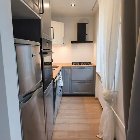 Apartment 'design Korter Kehras' *